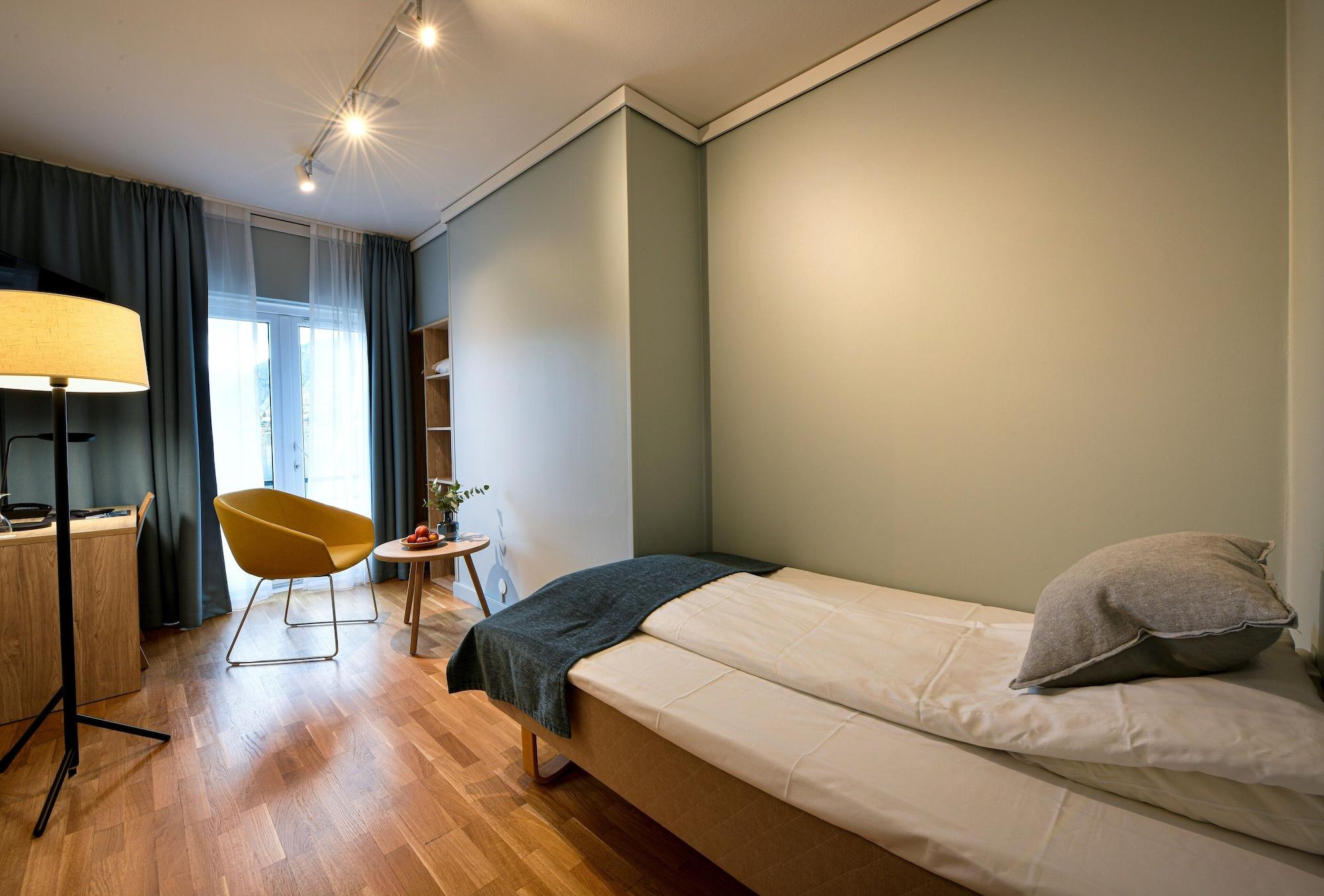 Brakanes Hotel Улвик Екстериор снимка