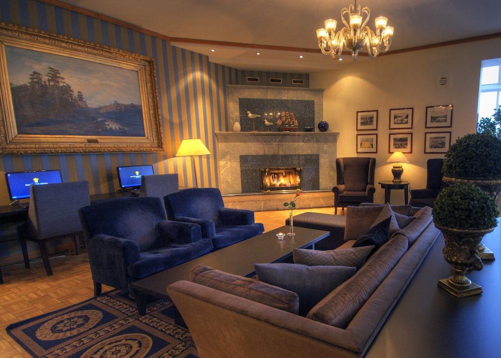 Brakanes Hotel Улвик Екстериор снимка