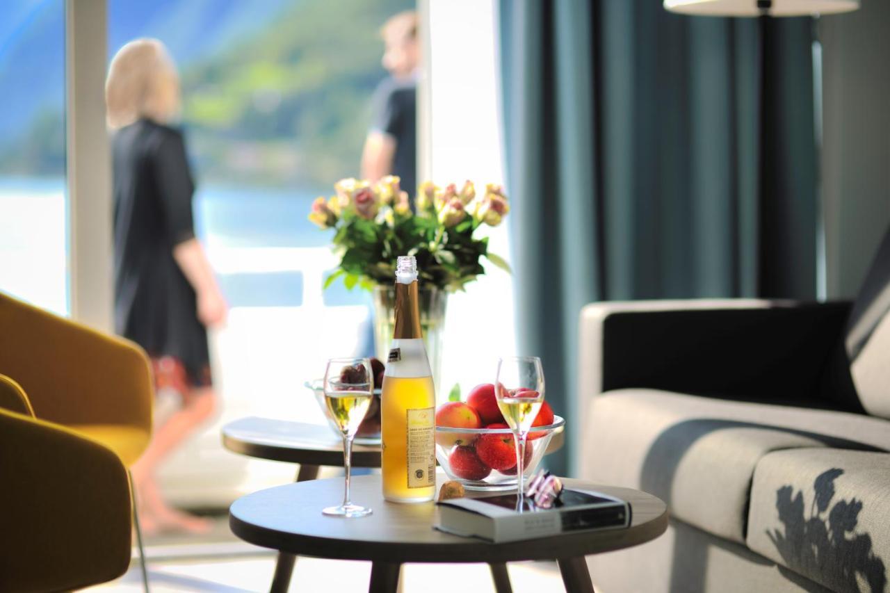 Brakanes Hotel Улвик Екстериор снимка