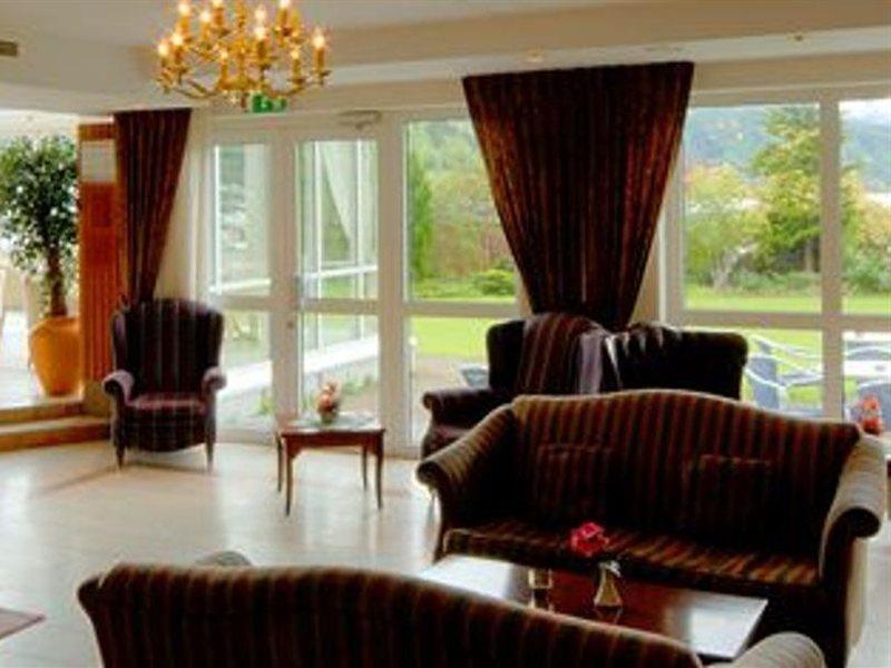 Brakanes Hotel Улвик Екстериор снимка