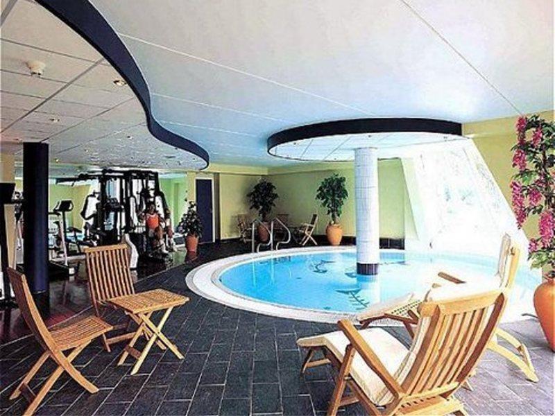 Brakanes Hotel Улвик Екстериор снимка