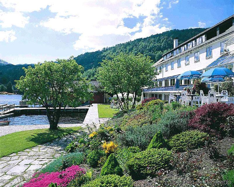 Brakanes Hotel Улвик Екстериор снимка